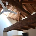 Bed and breakfast Antico Casale Di 4*