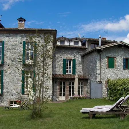 Antico Casale Di 4*