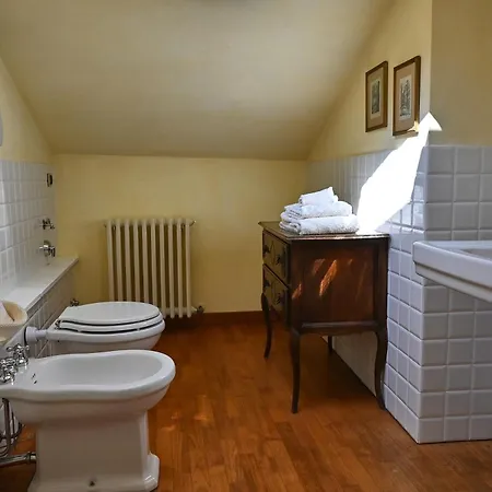 לינה וארוחת בוקר Antico Casale Di 4*